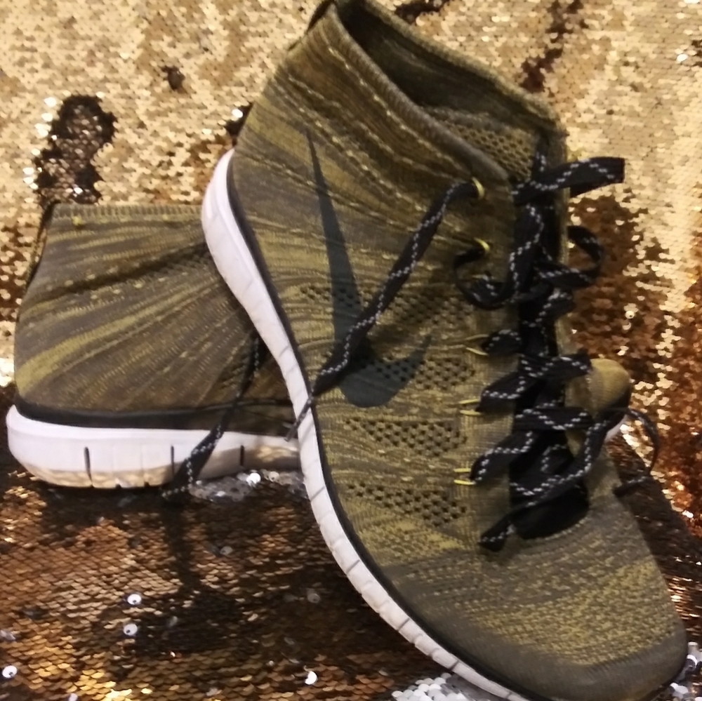 Nike Free Flyknit Chukka